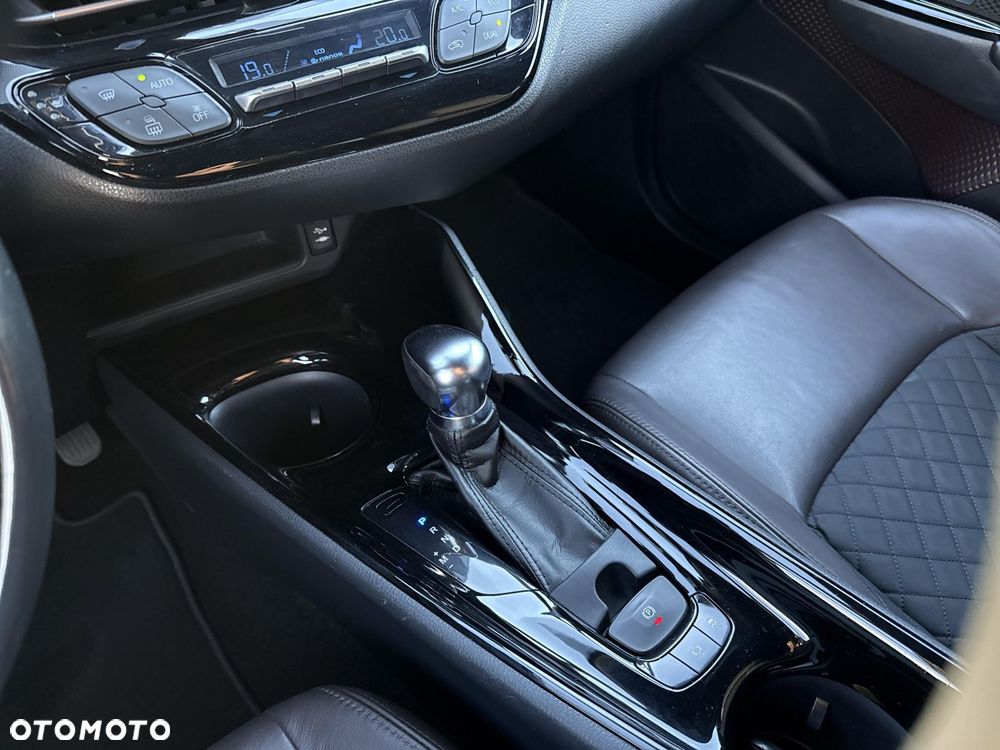 Toyota C-HR 1.2 T Prestige CVT - 27