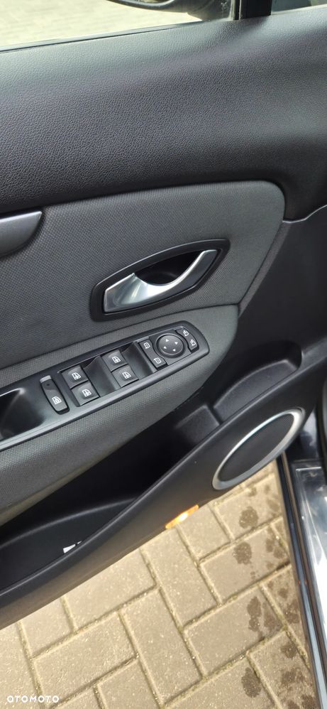 Renault Scenic dCi 130 FAP Expression - 23