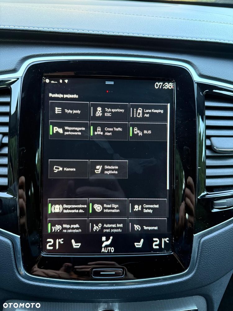 Volvo XC 90 - 26