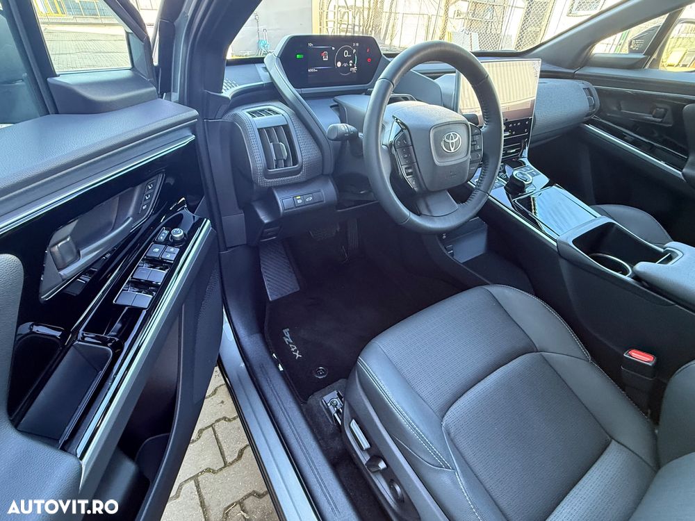 Toyota BZ4X 160 KW AWD (4x4) Luxury - 4