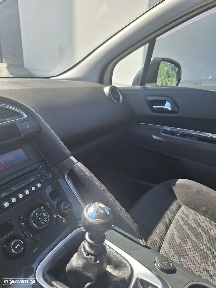Peugeot 3008 1.6 HDi Executive - 5