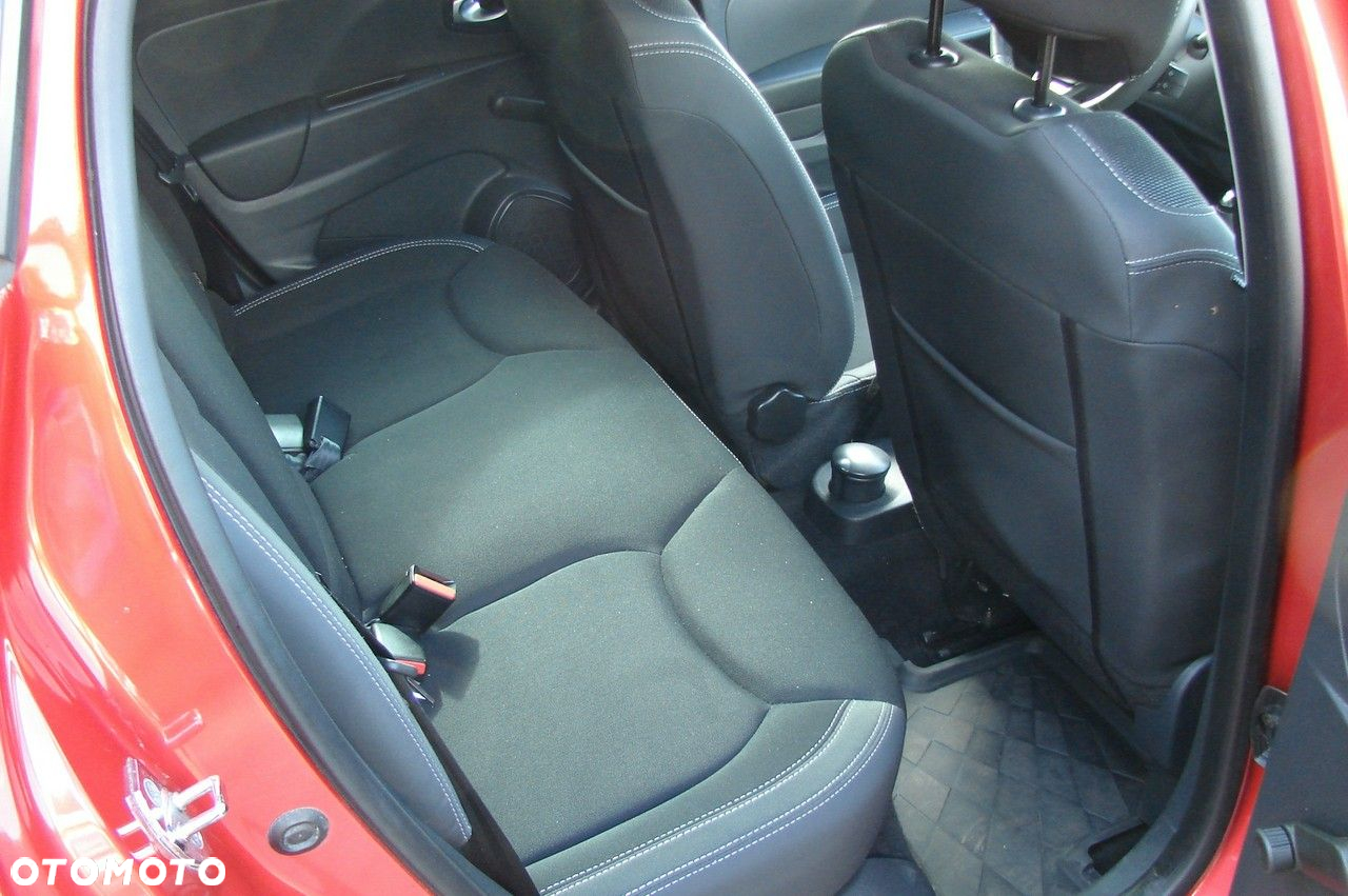 Renault Clio - 9