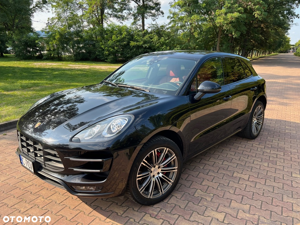 Porsche Macan Turbo - 18