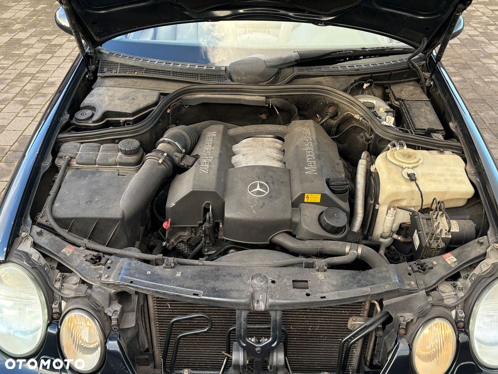 Mercedes-Benz CLK - 21