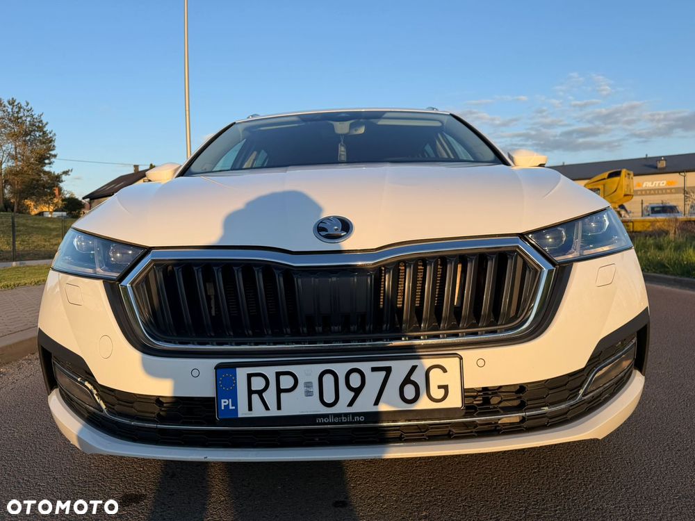 Skoda Octavia 2.0 TDI SCR 4x4 Style DSG - 16