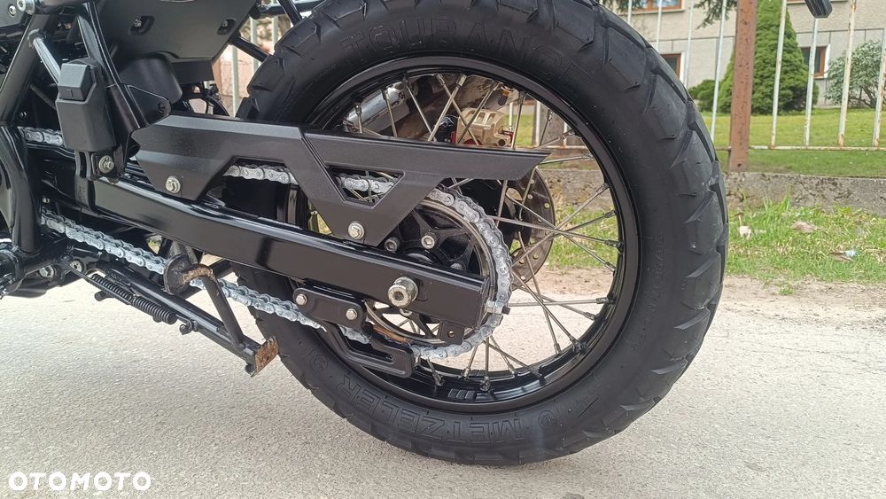 Royal Enfield Himalayan - 10