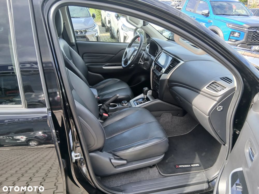 Mitsubishi L200 2.2 d DC Instyle Plus - 12