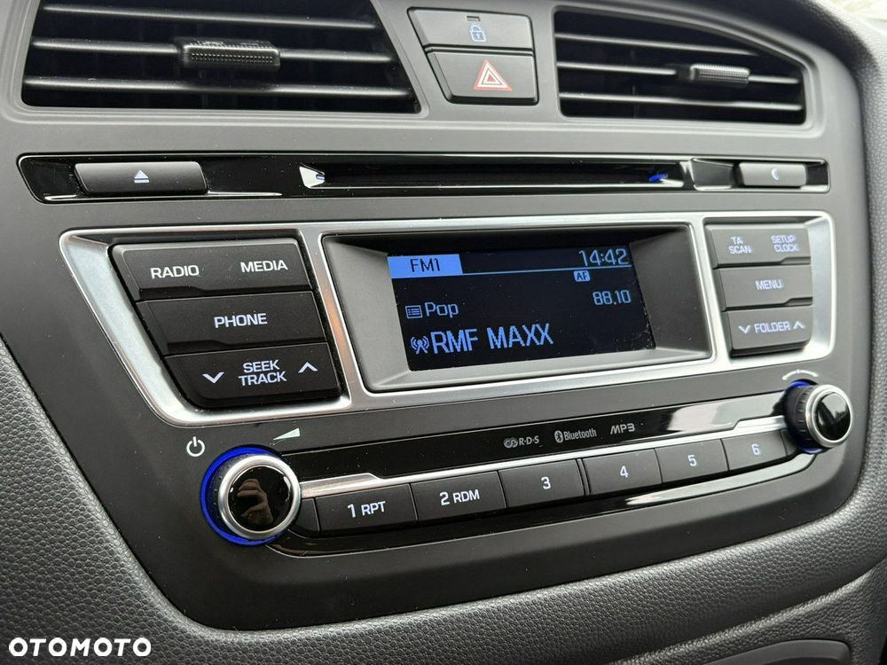 Hyundai i20 1.2 YES Gold - 31