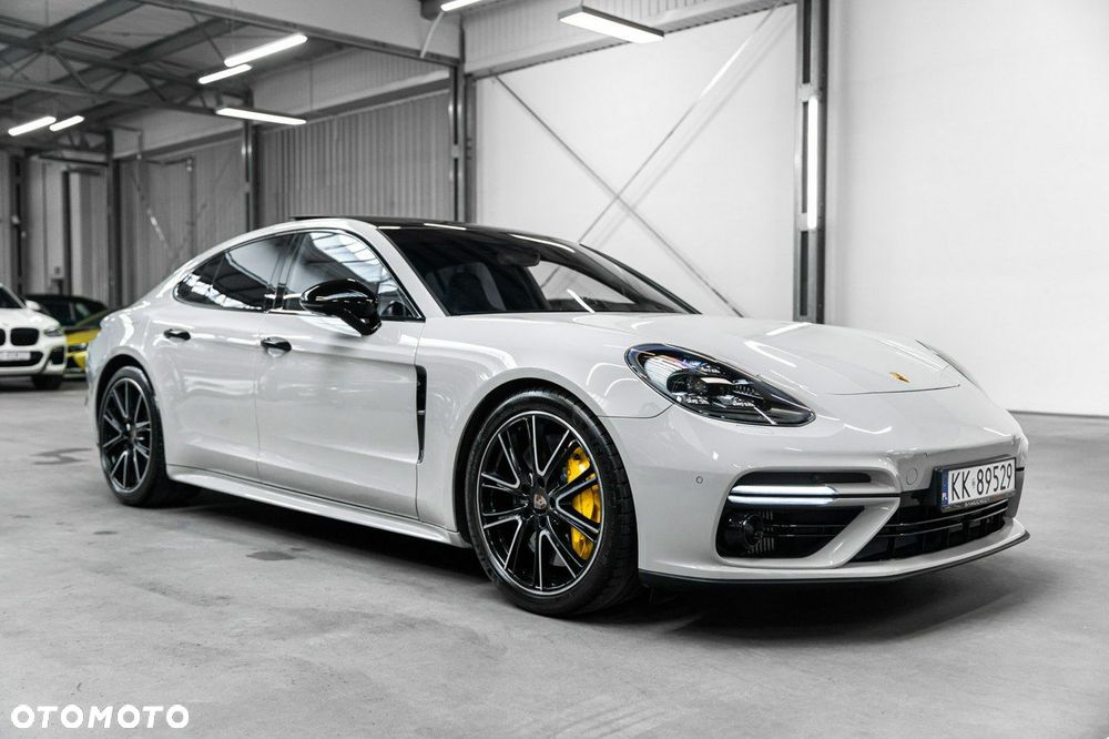 Porsche Panamera Turbo - 4