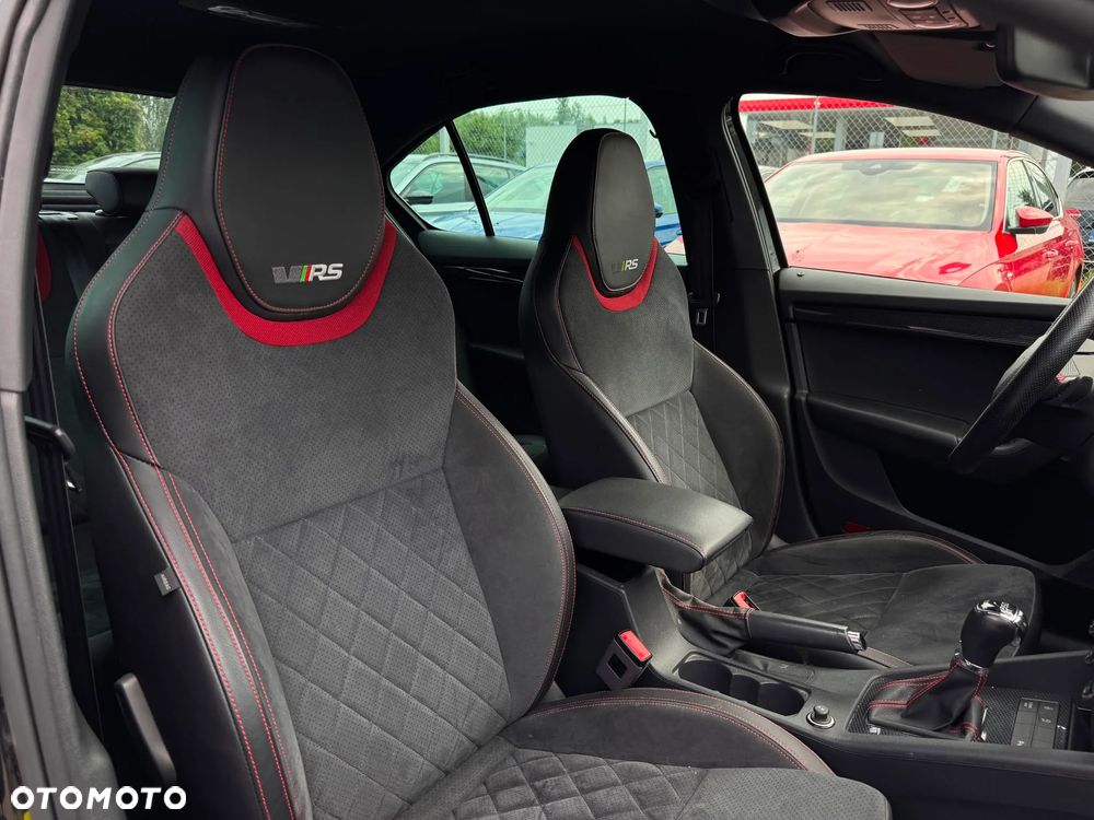 Skoda Octavia 2.0 TSI RS 245 DSG - 8
