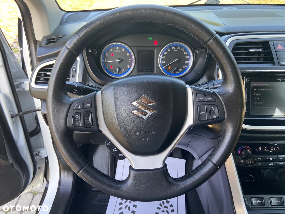 Suzuki SX4 S-Cross - 19