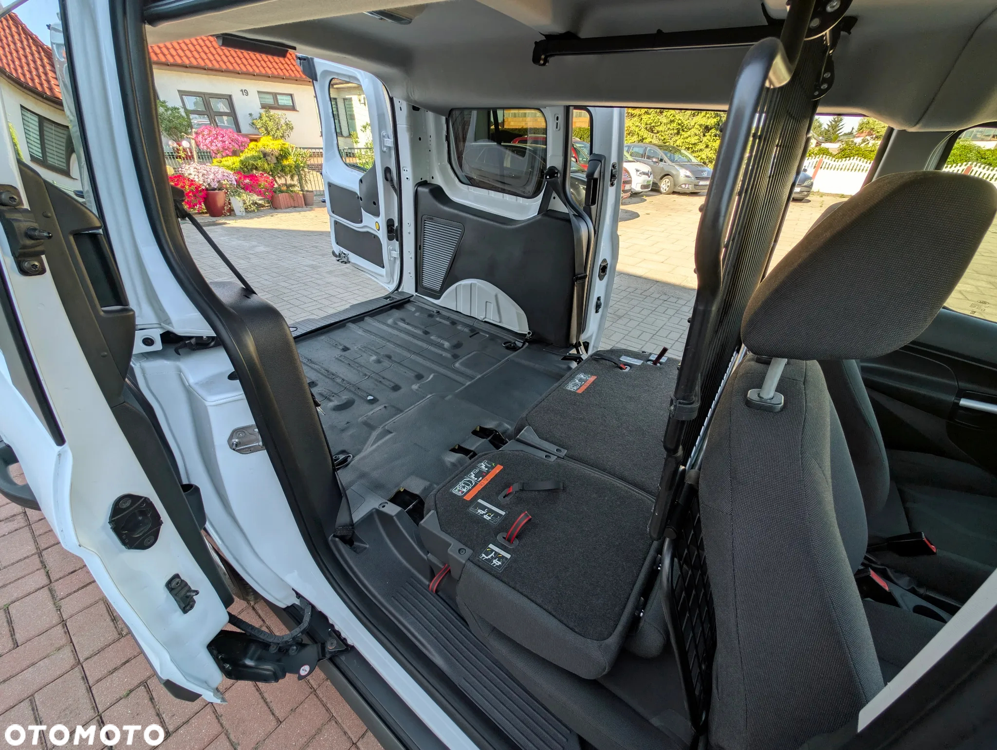 Ford Transit Connect 240 L2 LKW Autm Trend - 34