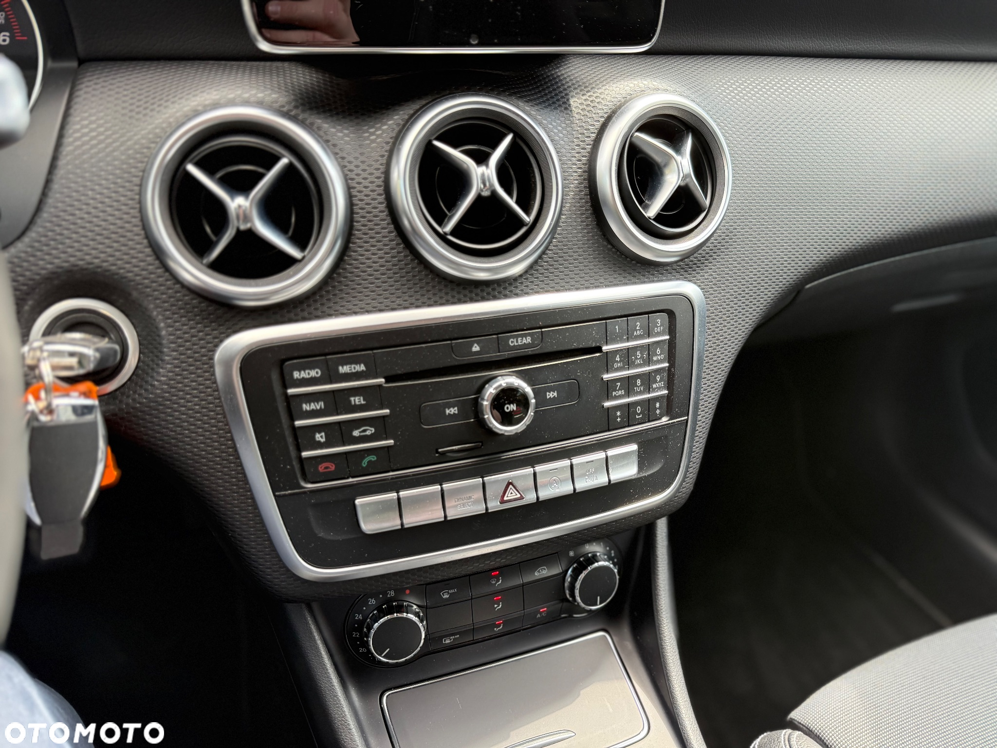 Mercedes-Benz Klasa A 180 CDI 7G-DCT AMG Line - 33