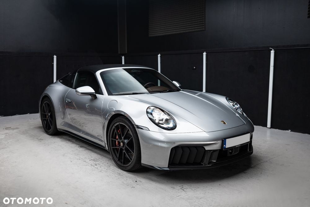 Porsche 911 Targa T-Hybrid 4 GTS - 1