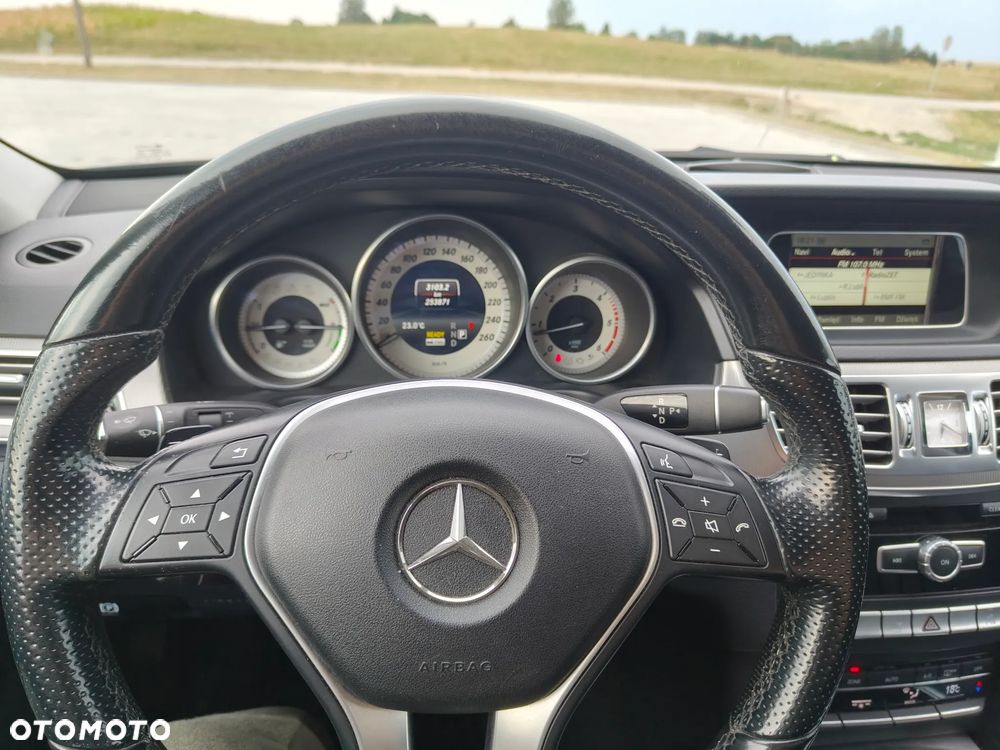 Mercedes-Benz Klasa E - 16