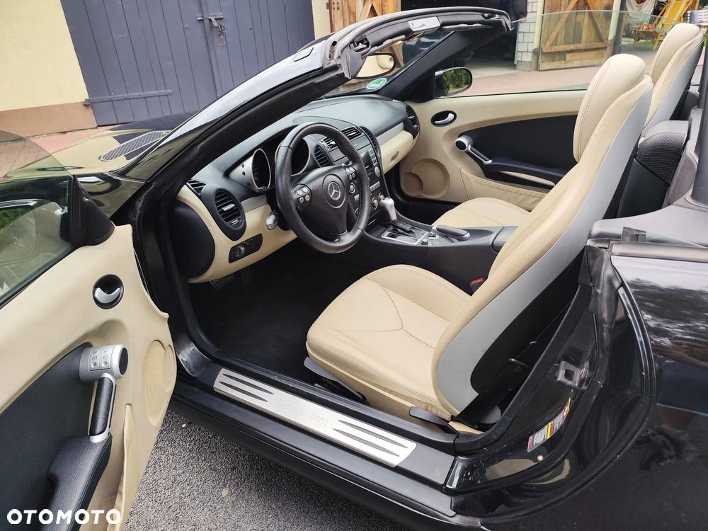 Mercedes-Benz SLK 350 7G-TRONIC - 9