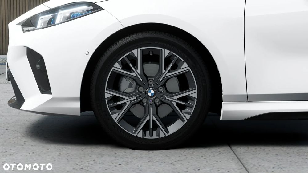 BMW Seria 1 120 mHEV - 8