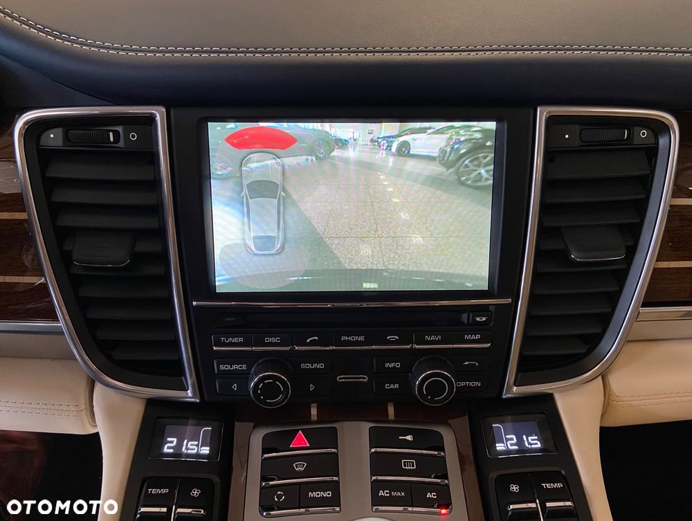 Porsche Panamera - 23