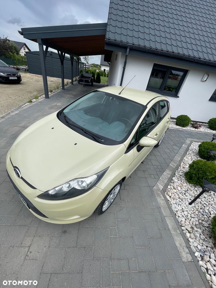 Ford Fiesta 1.25 Ghia - 9