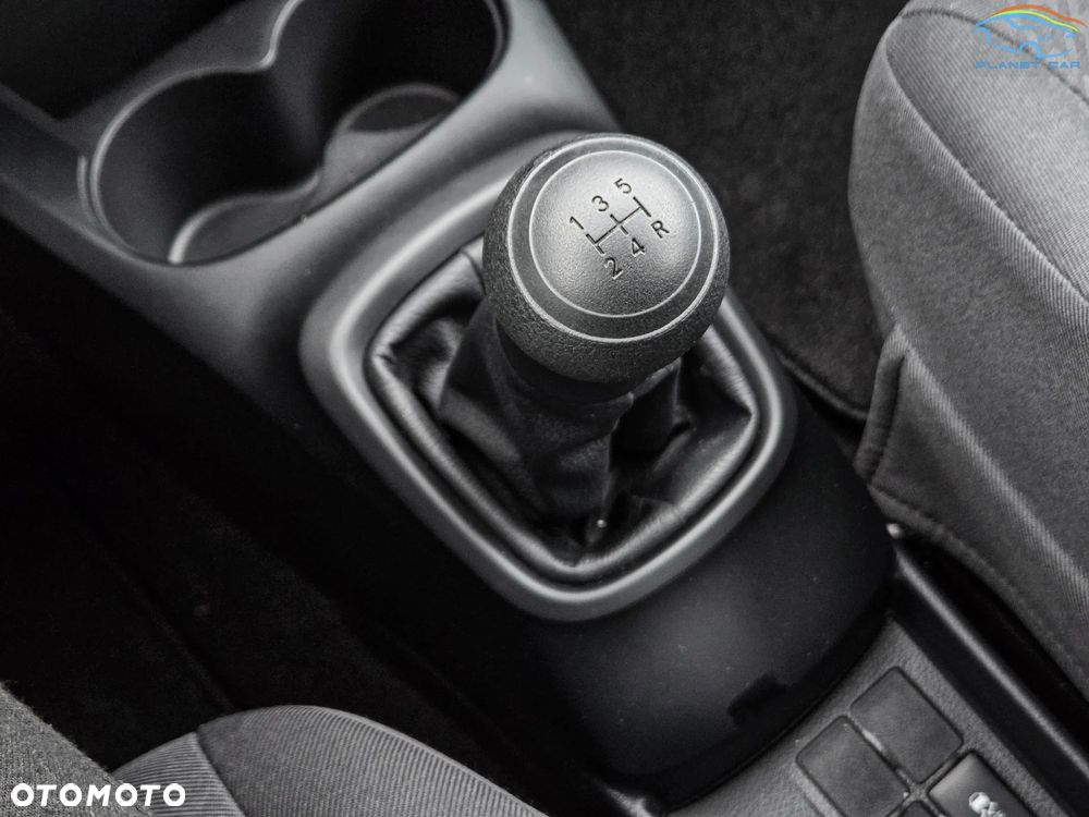 Toyota Yaris 1.0 VVT-i - 34