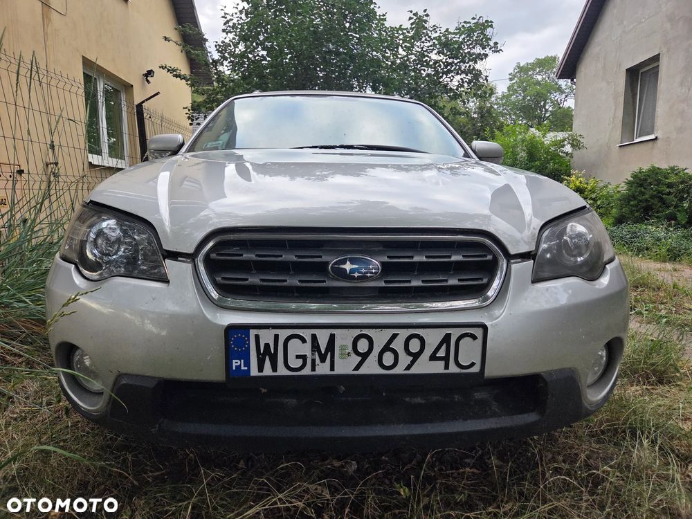 Subaru Outback 2.5i AT - 15