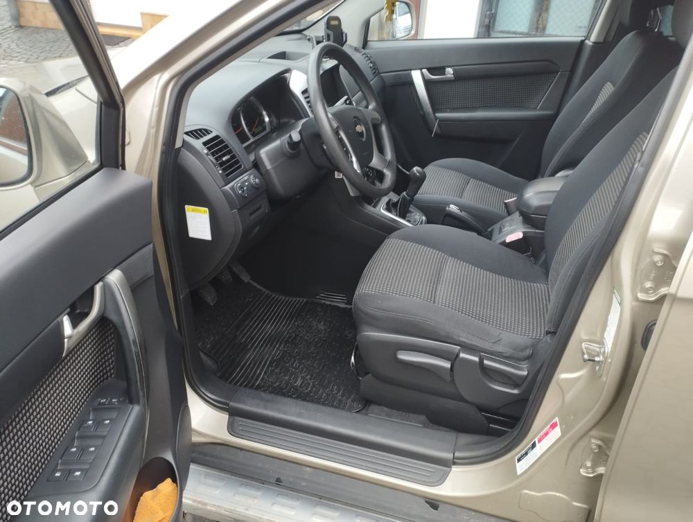Chevrolet Captiva 2.0 d Medium 2WD - 6