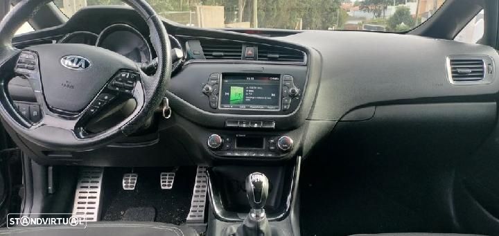 Kia Ceed SW 1.6 CRDi GT Line - 3