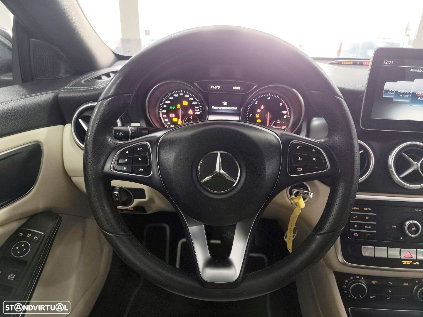Mercedes-Benz CLA 200 d Shooting Brake Urban - 20