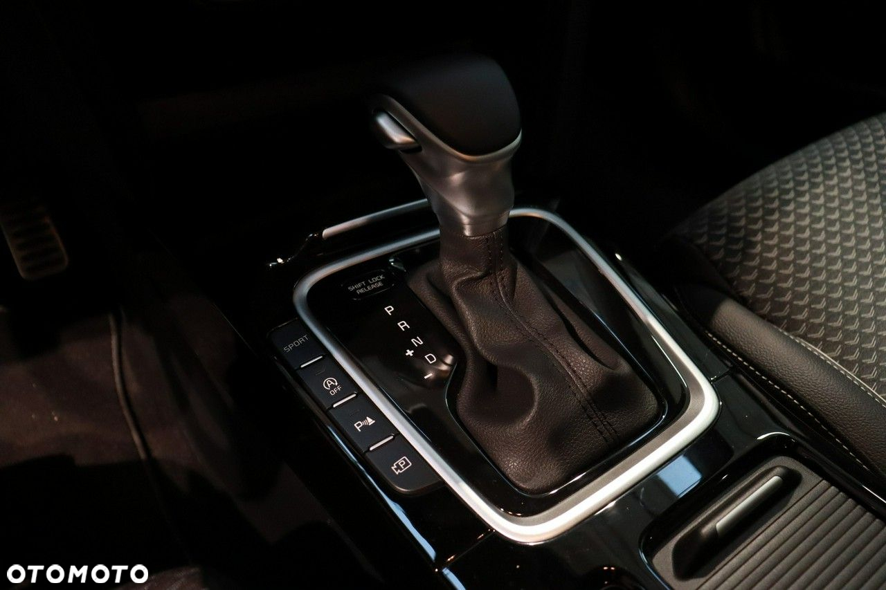 Kia Ceed - 13