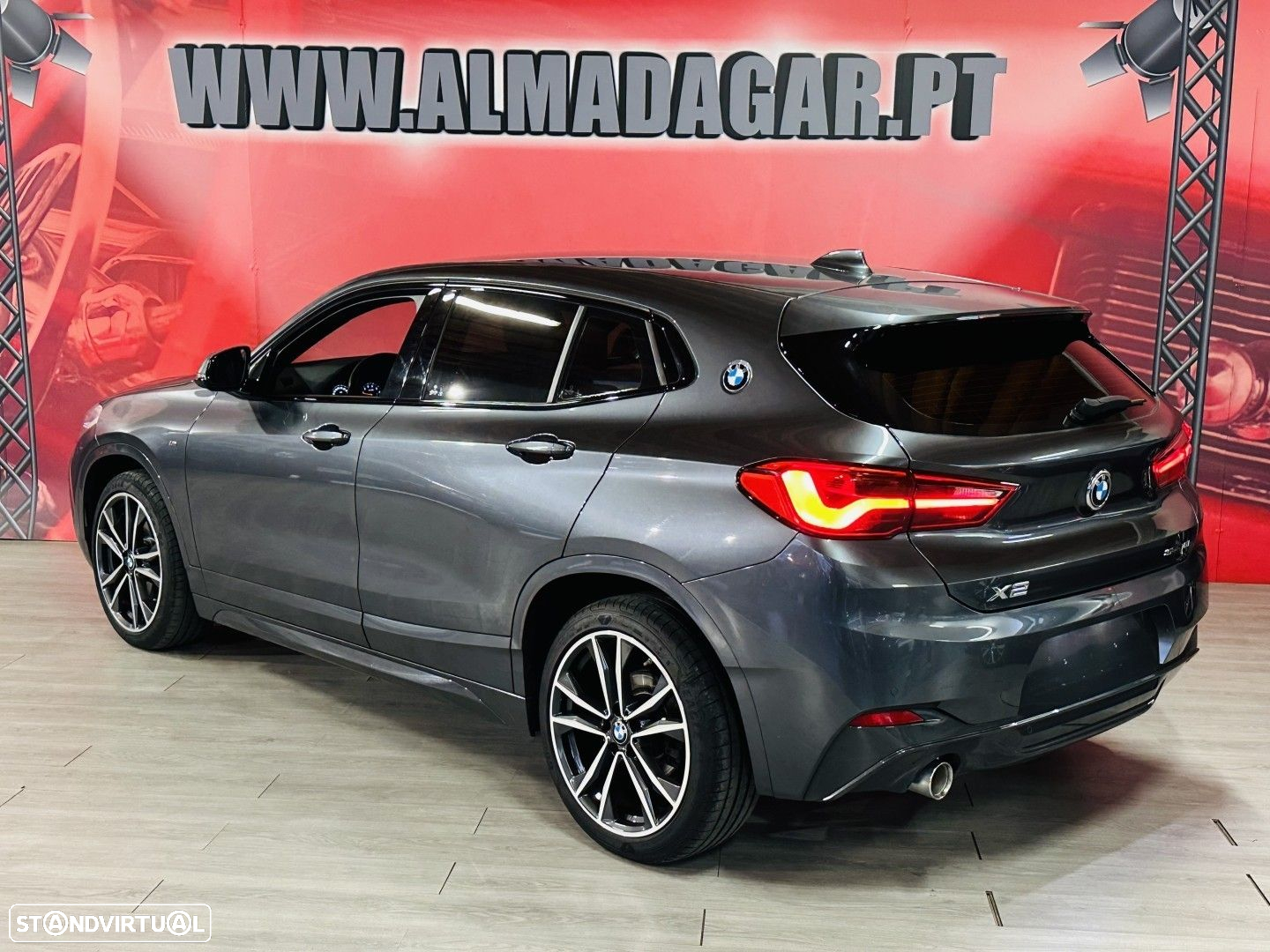 BMW X2 18 i sDrive Auto Pack M - 4