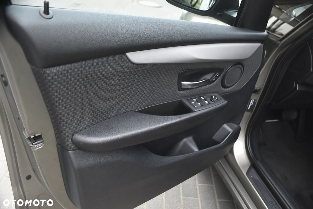 BMW Seria 2 220i Luxury Line - 17