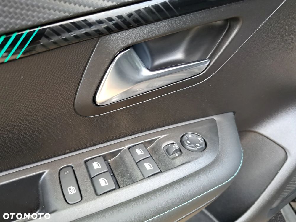 Peugeot 208 PureTech 100 Allure - 15