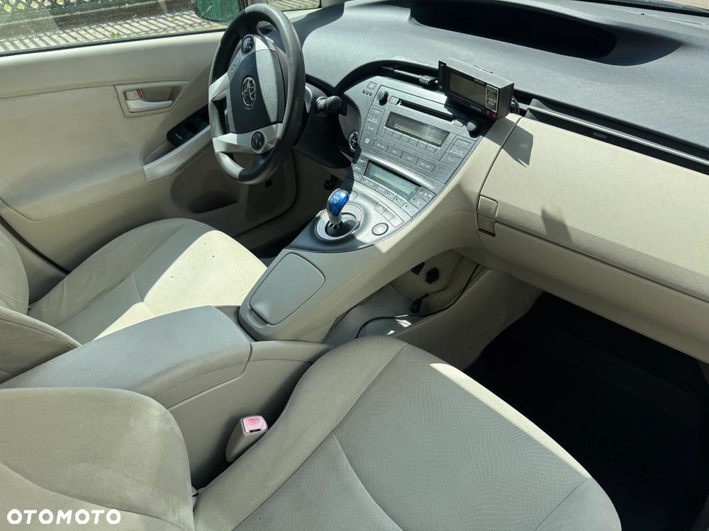 Toyota Prius - 6