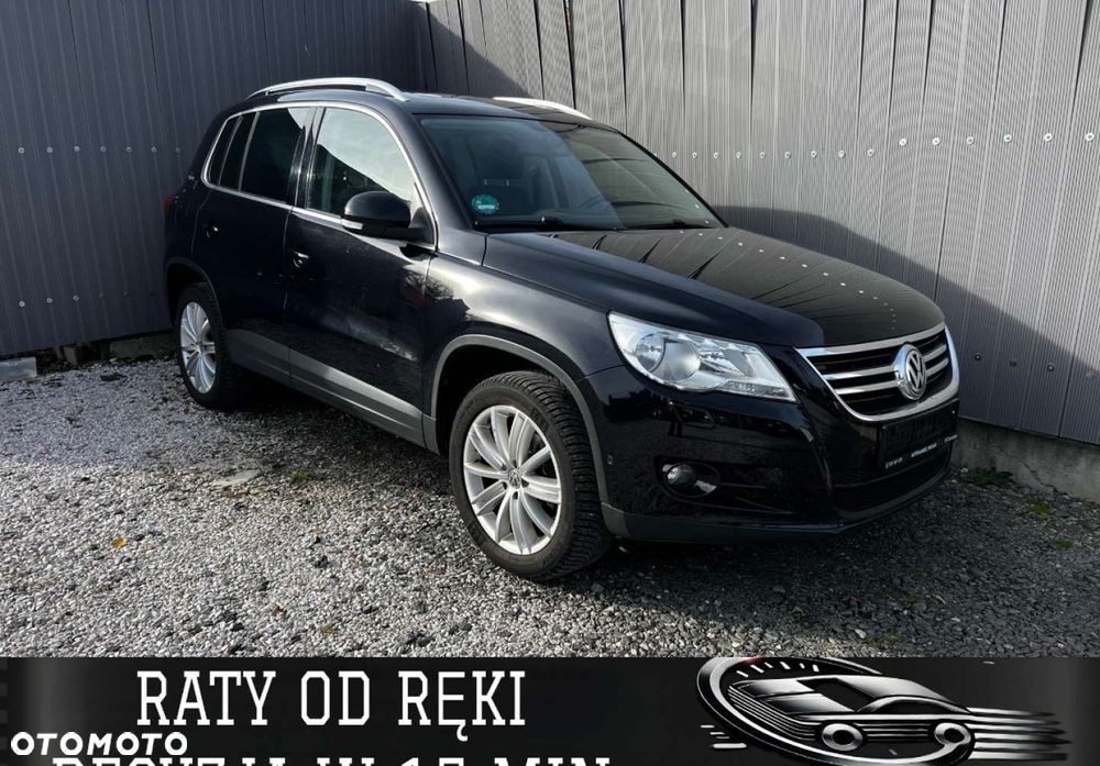 Volkswagen Tiguan - 1