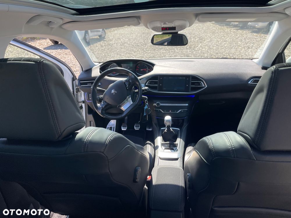 Peugeot 308 1.5 BlueHDi Allure S&S - 28