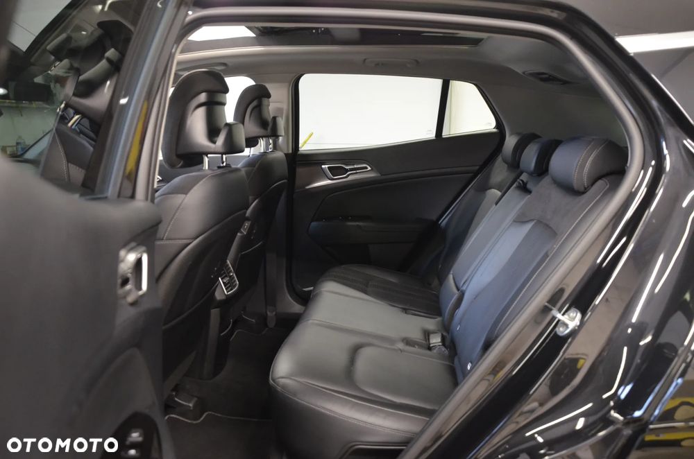 Kia Sportage 1.6 T-GDI MHEV Business Line 4WD DCT - 37