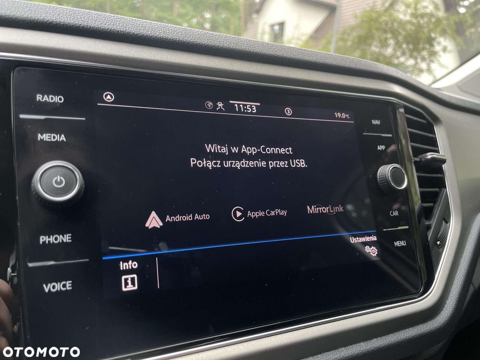 Volkswagen T-Roc - 30