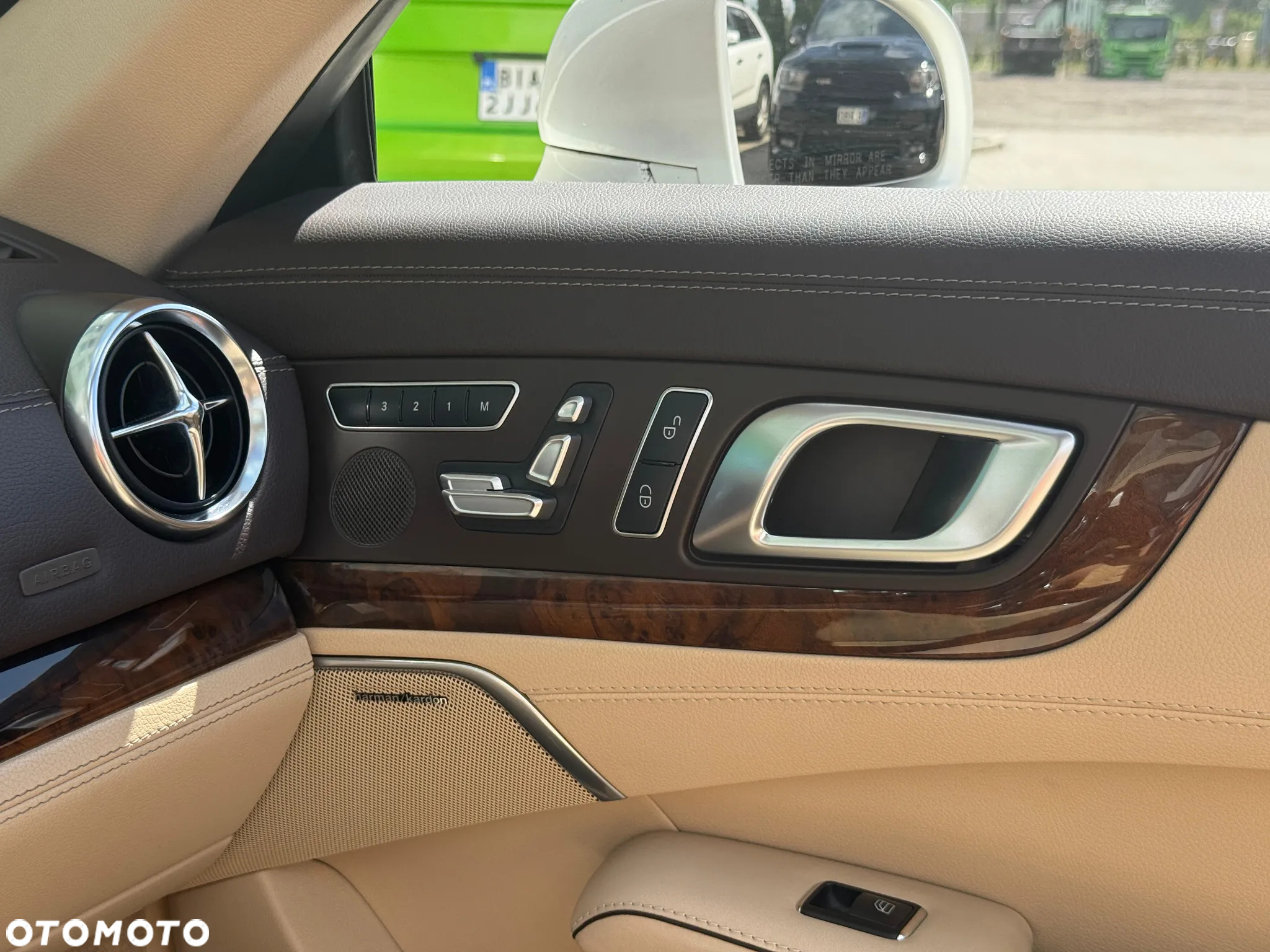 Mercedes-Benz SL - 19