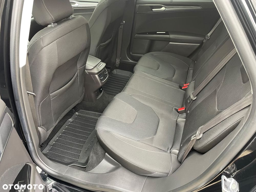 Ford Mondeo - 25
