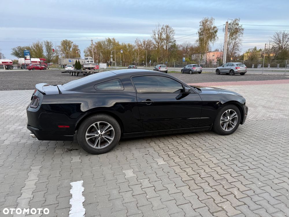 Ford Mustang 3.7 V6 Premium - 10