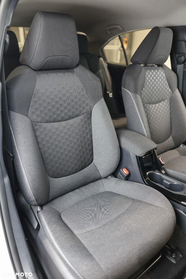 Toyota Corolla - 18