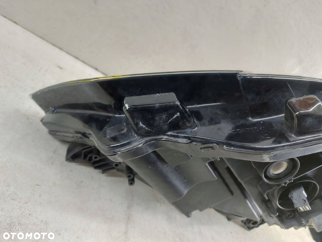 Audi A3 8V lift 16-20 Xenon LED prawa lampa przednia przód reflektor - 2