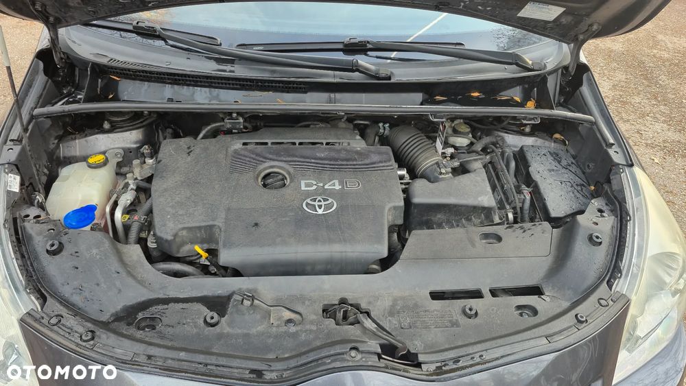 Toyota Verso 2.0 D-4D - 11