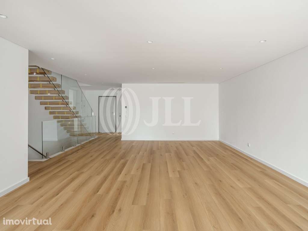 Moradia T4, no Ocean Prime Village, São Pedro do Estoril - Grande imagem: 4/93