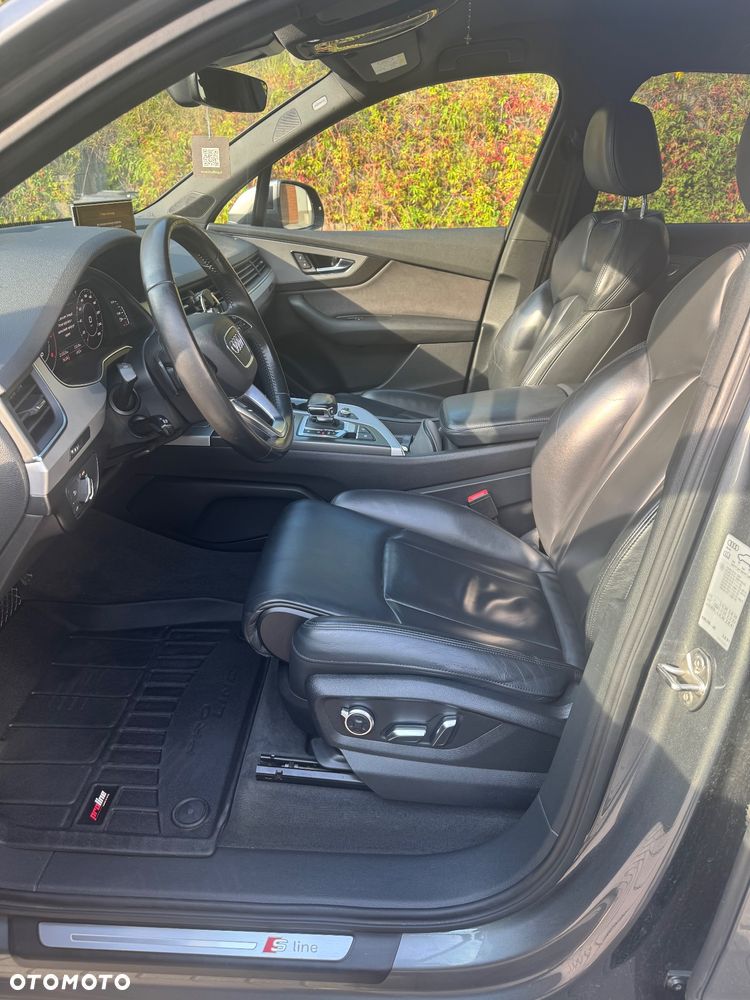 Audi Q7 - 8