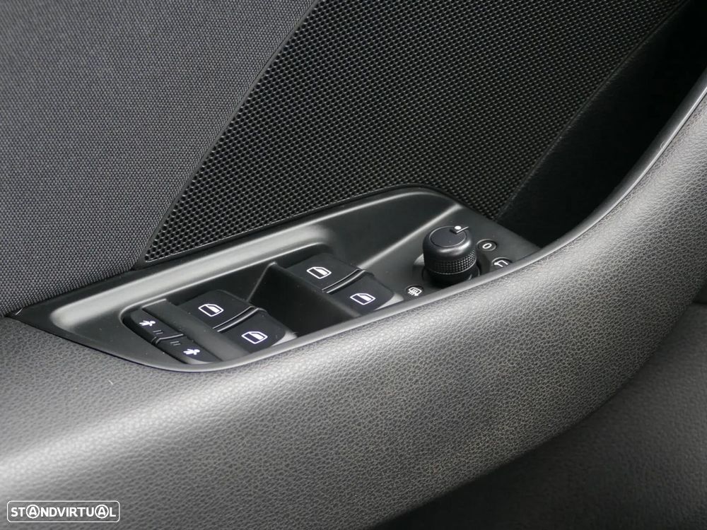 Audi A3 Sportback 2.0 TDI Advance - 31