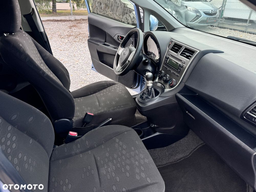 Toyota Verso S - 11