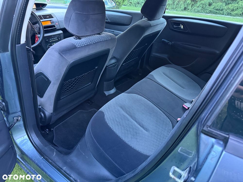 Citroën C4 1.6 16V Magic - 18