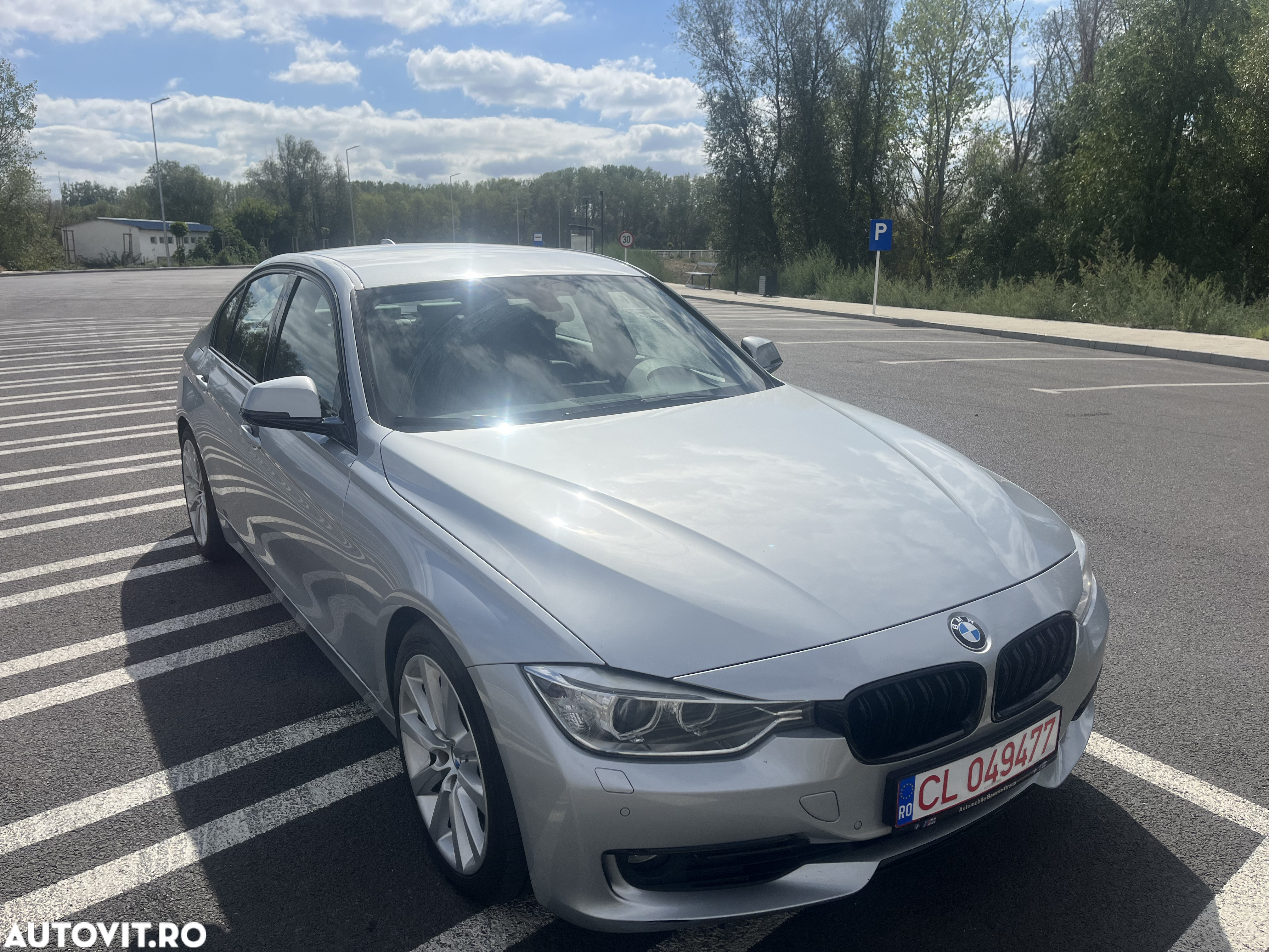 BMW Seria 3 328i Aut. Luxury Line - 8