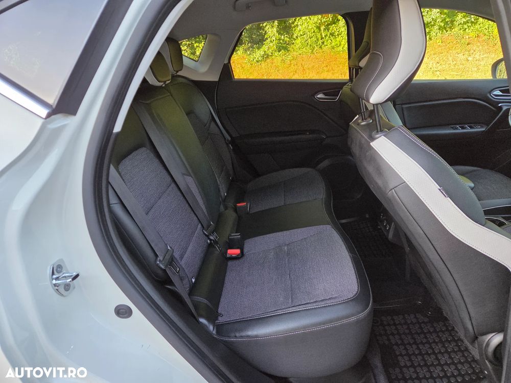 Renault Captur BLUE dCi 115 EDC INTENS - 24